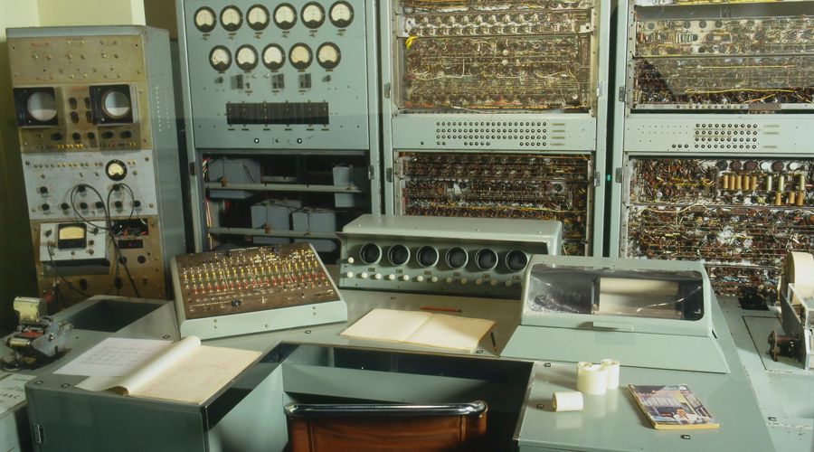 Legacy computer museum